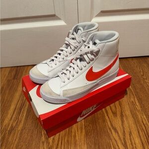 Nike Blazer Mid 77, size 5Y